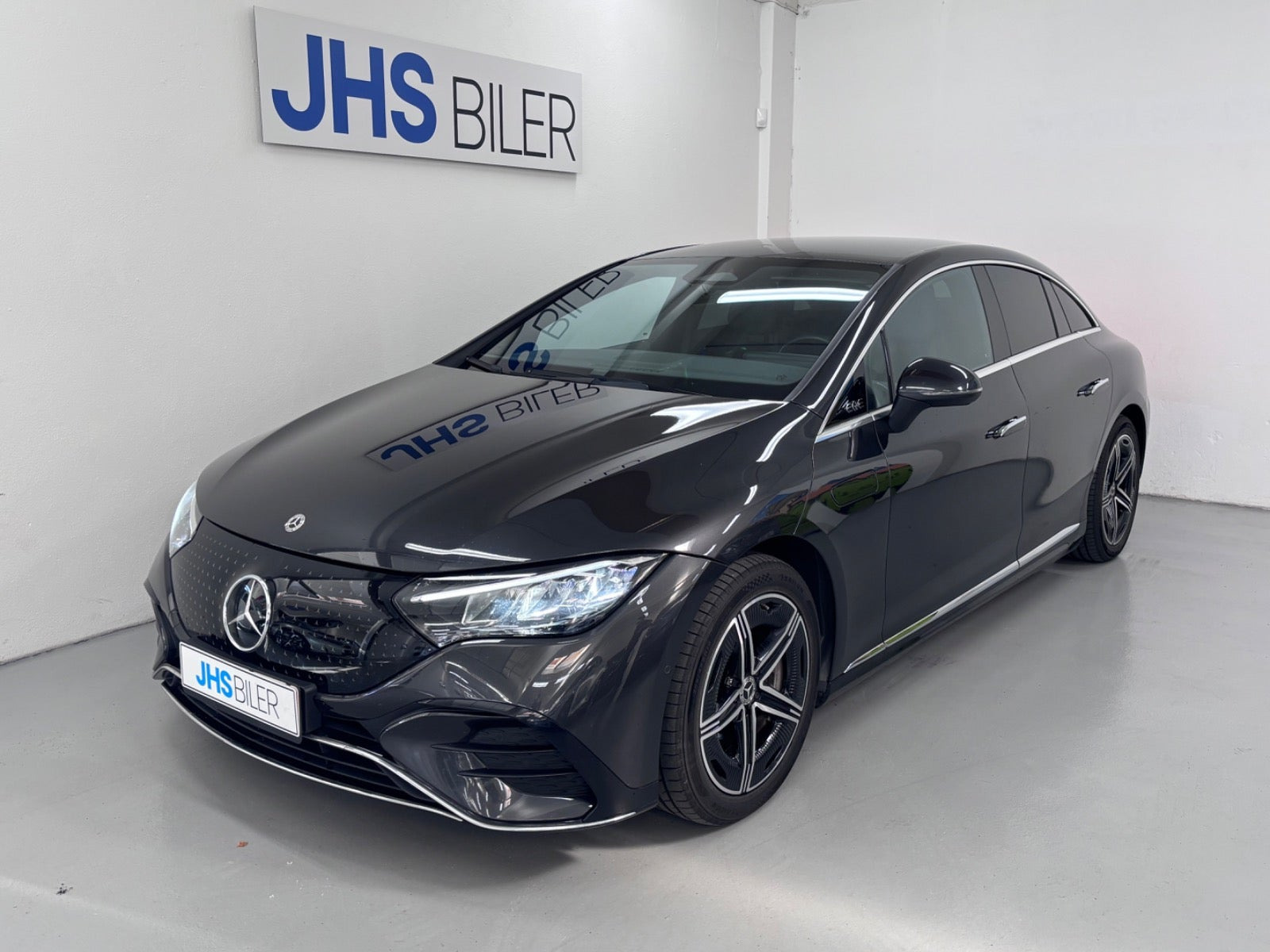 Mercedes EQE350 AMG Line