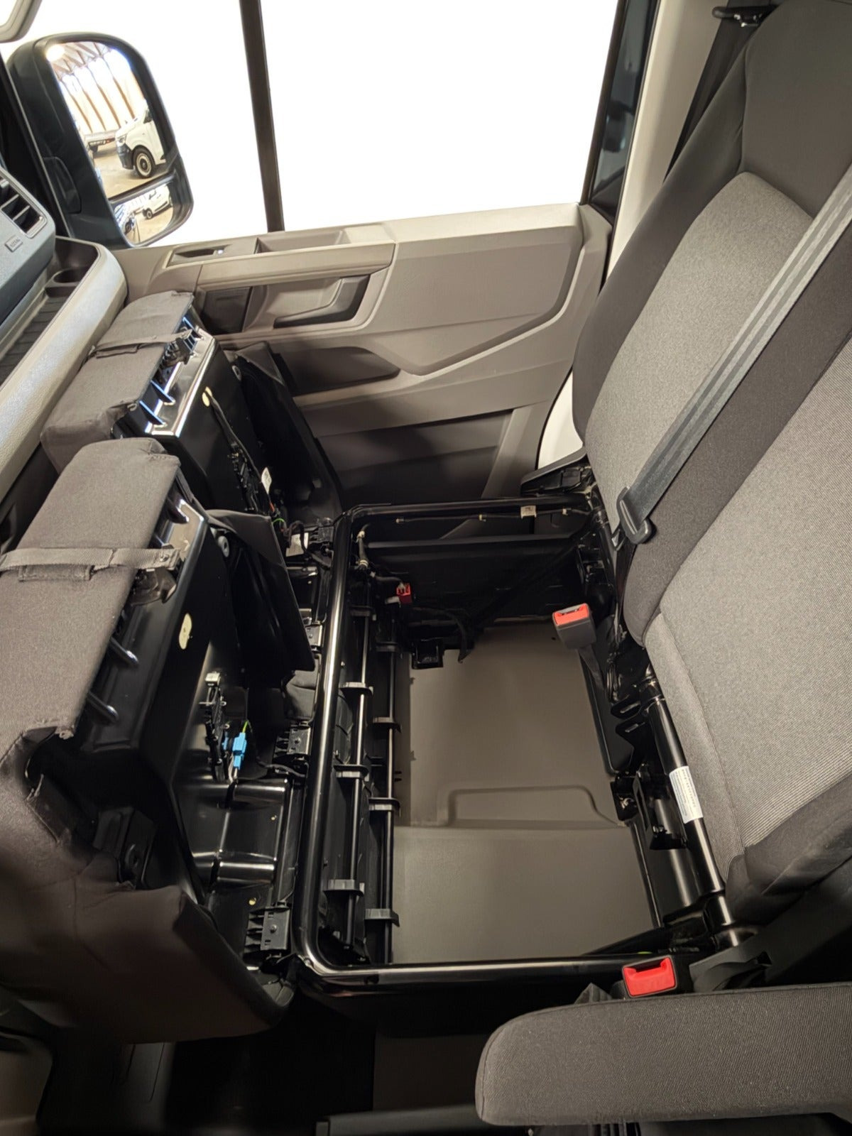 Sort VW Crafter 35 fra 2020
