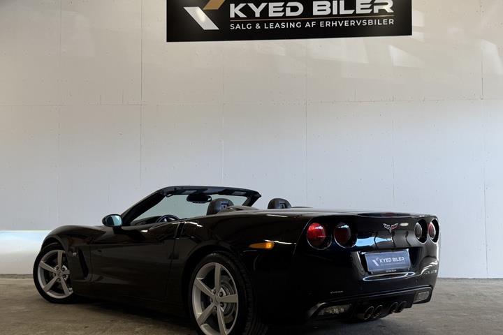Sort Corvette C6 fra 2008