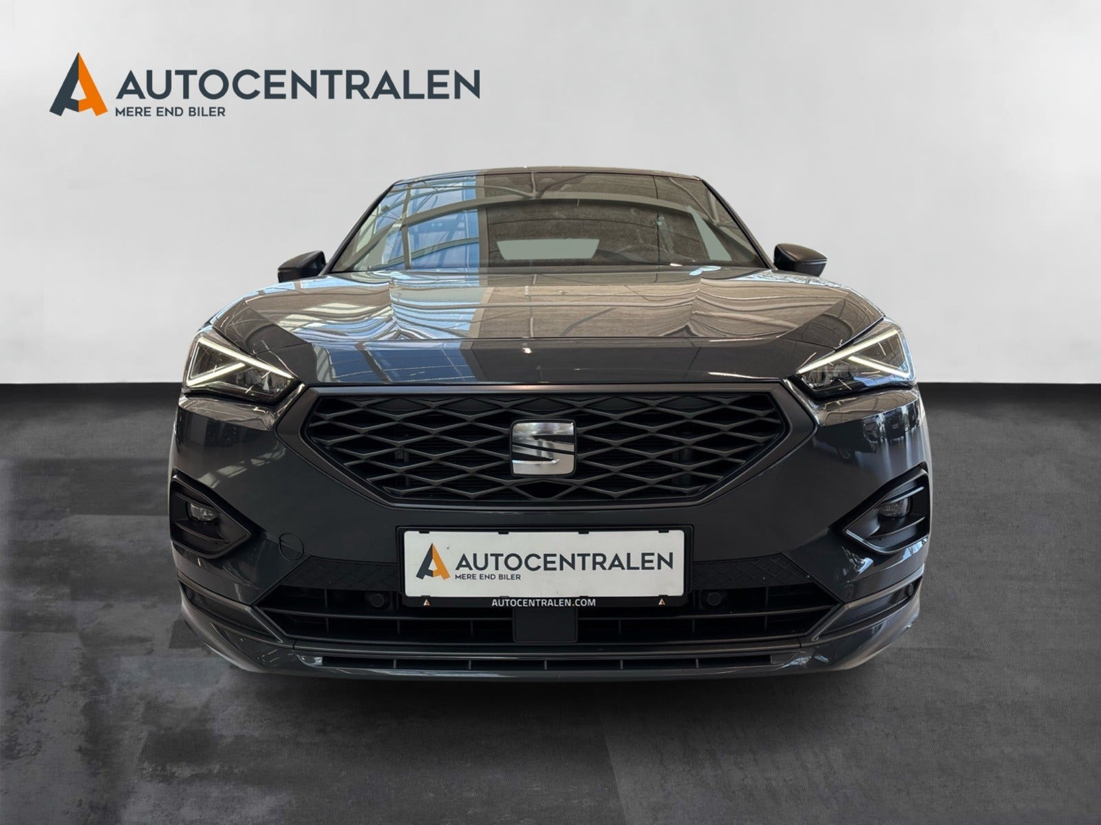 Grå Seat Tarraco fra 2022