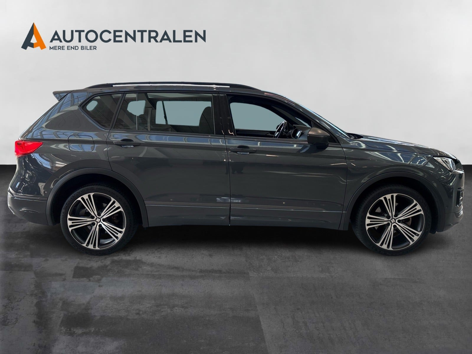 Grå Seat Tarraco fra 2022