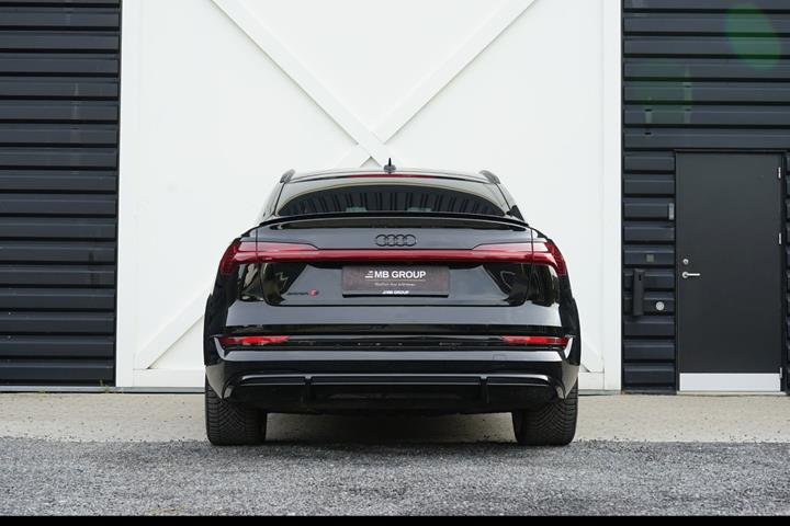 undefined Audi e-tron S fra 2022