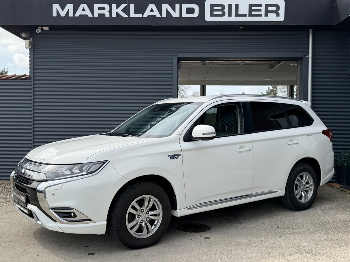 Mitsubishi Outlander 2,4 PHEV Instyle CVT 4WD