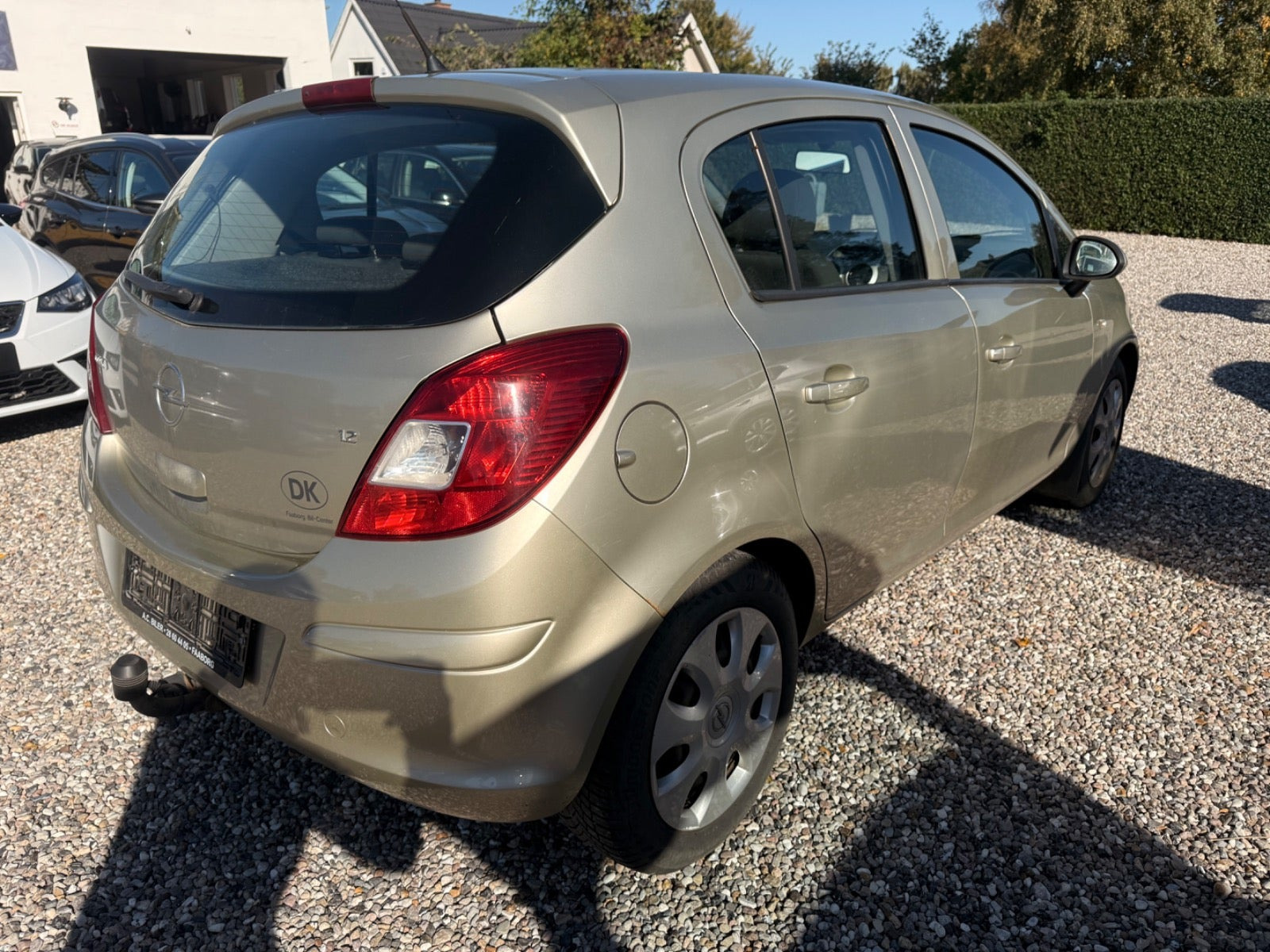 Orange Opel Corsa fra 2008