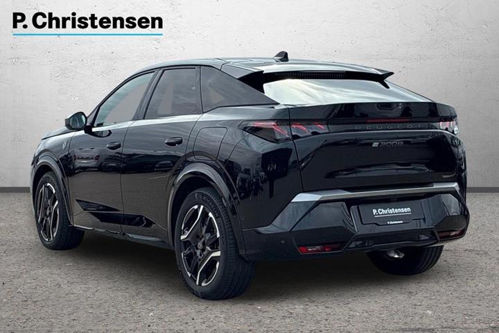 Sort Peugeot e-3008 fra 2025
