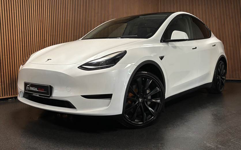 Tesla Model Y RWD