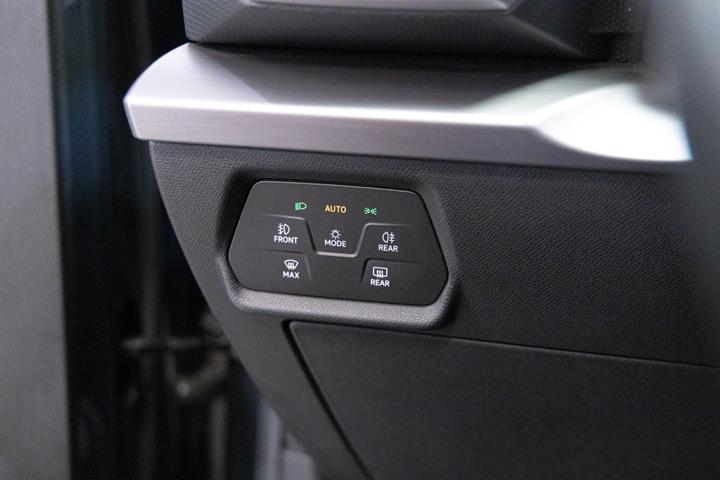 Grå Seat Leon fra 2022