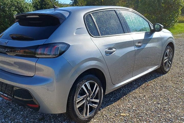 undefined Peugeot 208 fra 2021