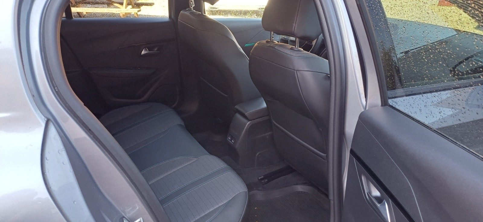 undefined Peugeot 208 fra 2021
