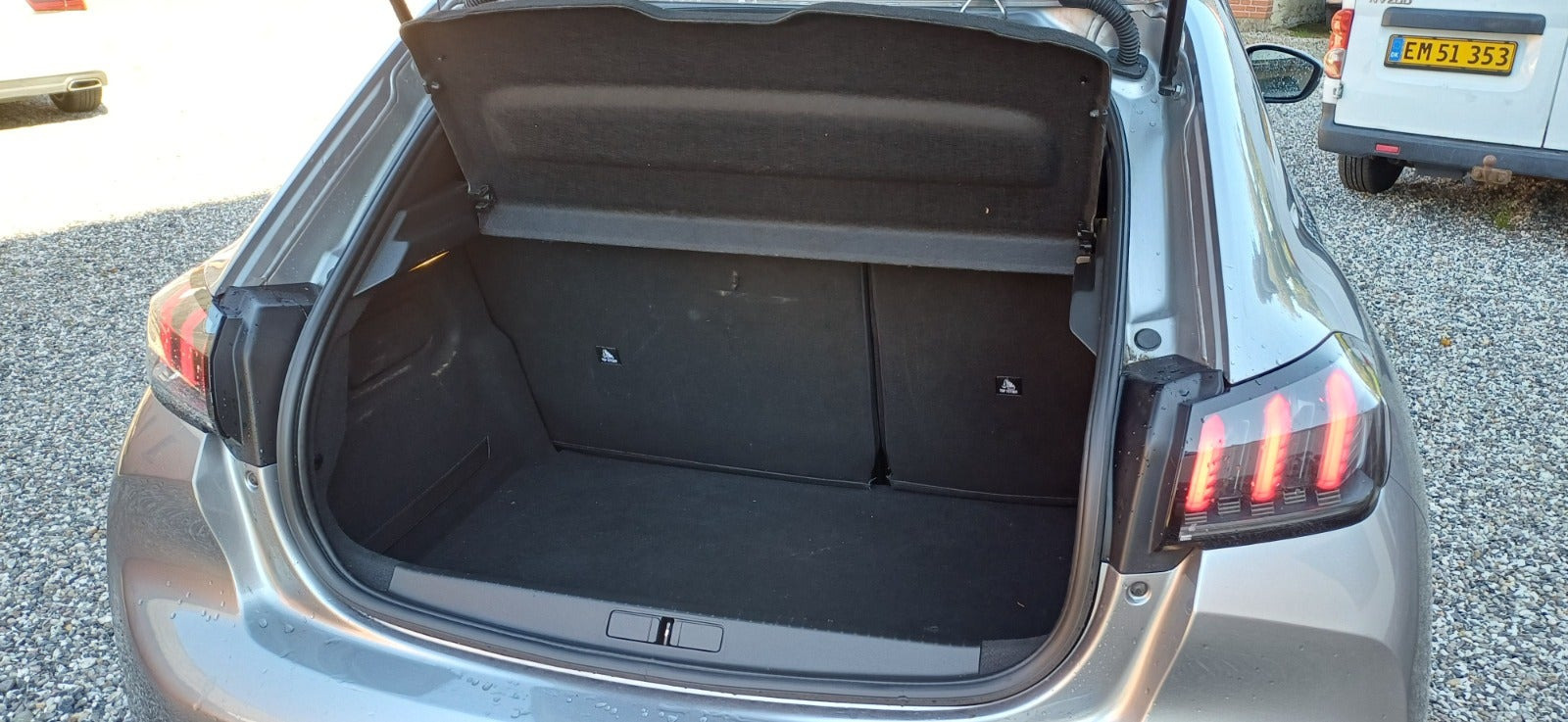 undefined Peugeot 208 fra 2021