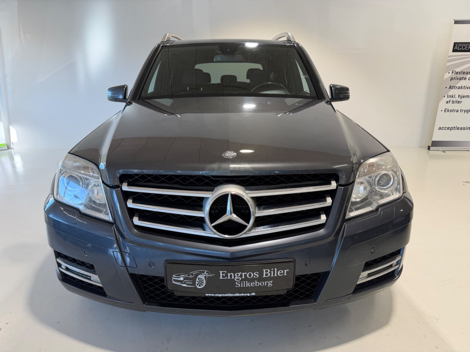 Grå Mercedes GLK350 fra 2010