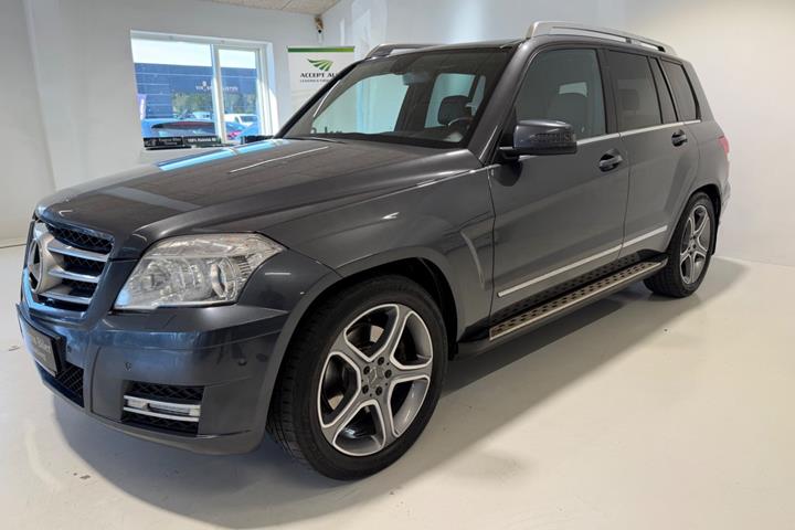 Grå Mercedes GLK350 fra 2010