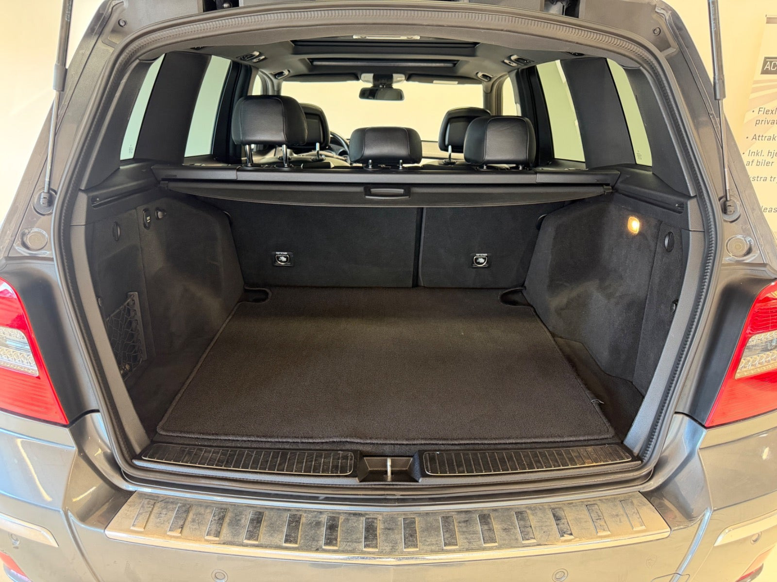 Grå Mercedes GLK350 fra 2010