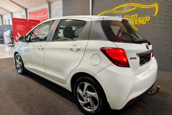 undefined Toyota Yaris fra 2014