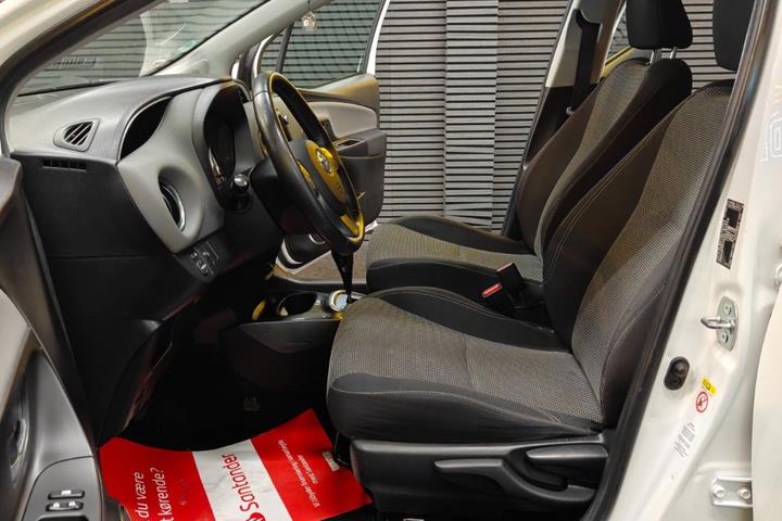 undefined Toyota Yaris fra 2014