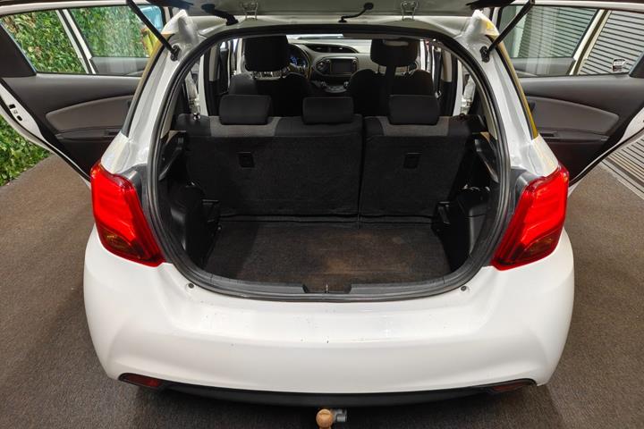 undefined Toyota Yaris fra 2014