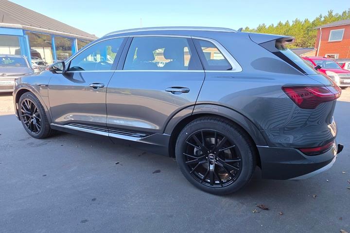 undefined Audi e-tron fra 2021