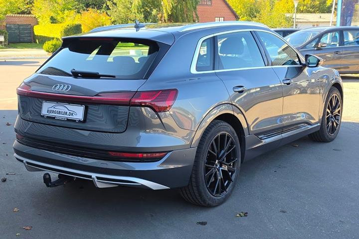 undefined Audi e-tron fra 2021