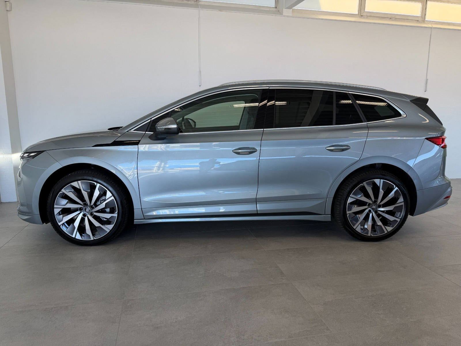Grå Skoda Enyaq fra 2027