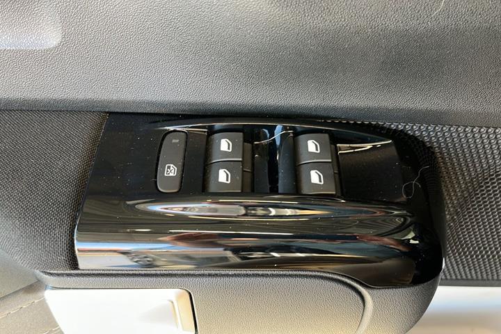 Grå Citroën C3 fra 2019