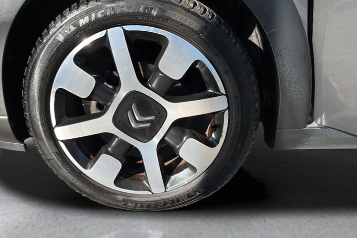 Grå Citroën C3 fra 2019