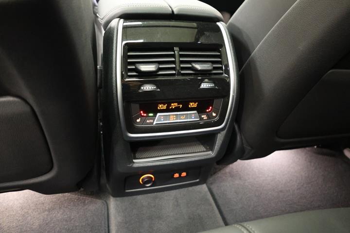 Sort BMW X5 fra 2023