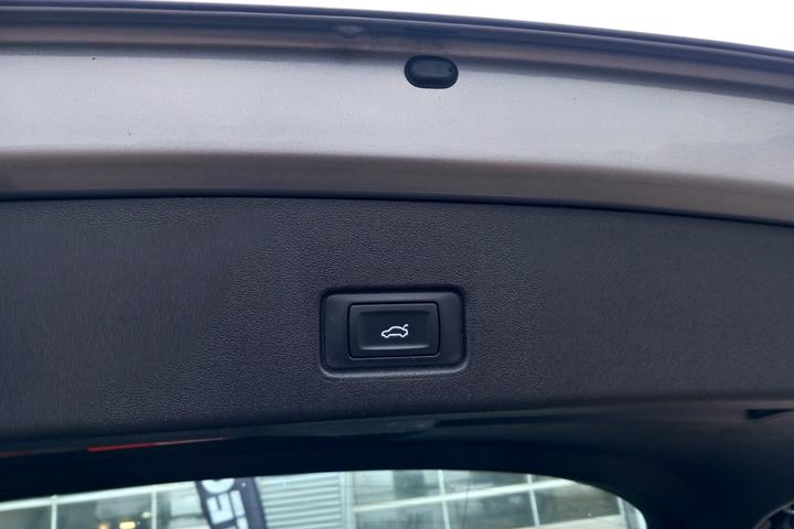 undefined Audi Q4 e-tron fra 2023