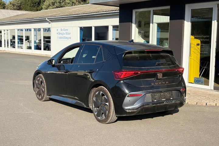 Sort Cupra Born fra 2024