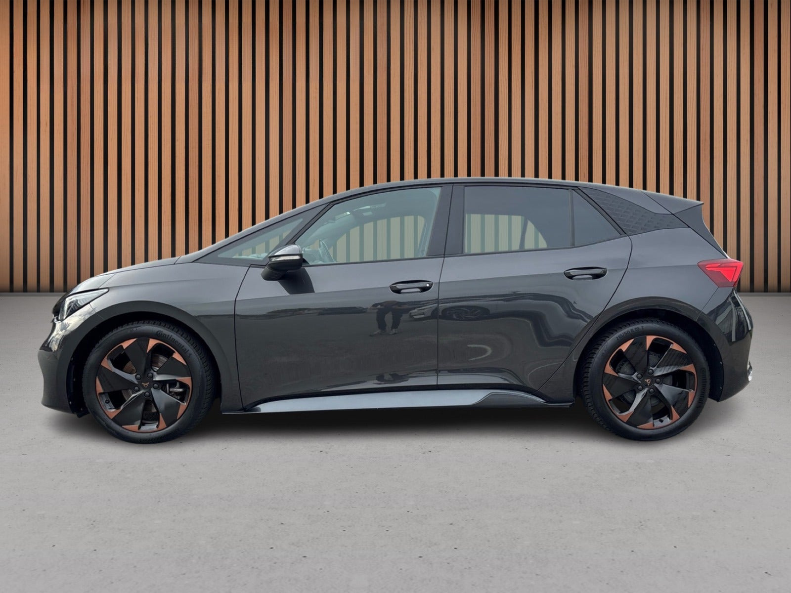 Grå Cupra Born fra 2024