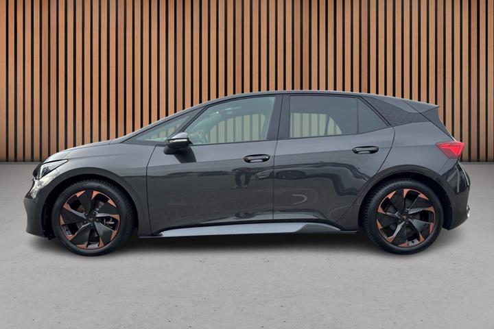 Grå Cupra Born fra 2024