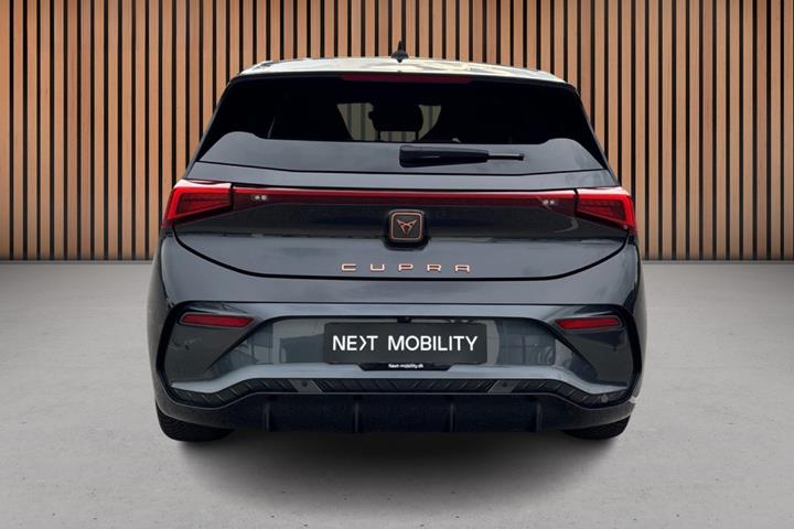 Grå Cupra Born fra 2024
