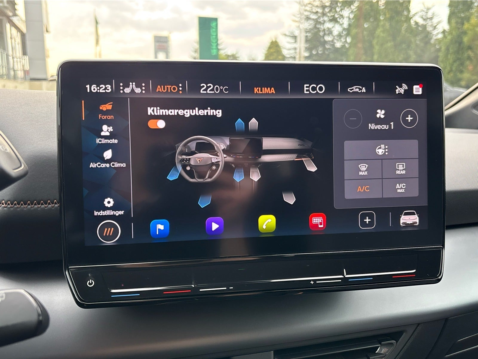 Grå Cupra Born fra 2024