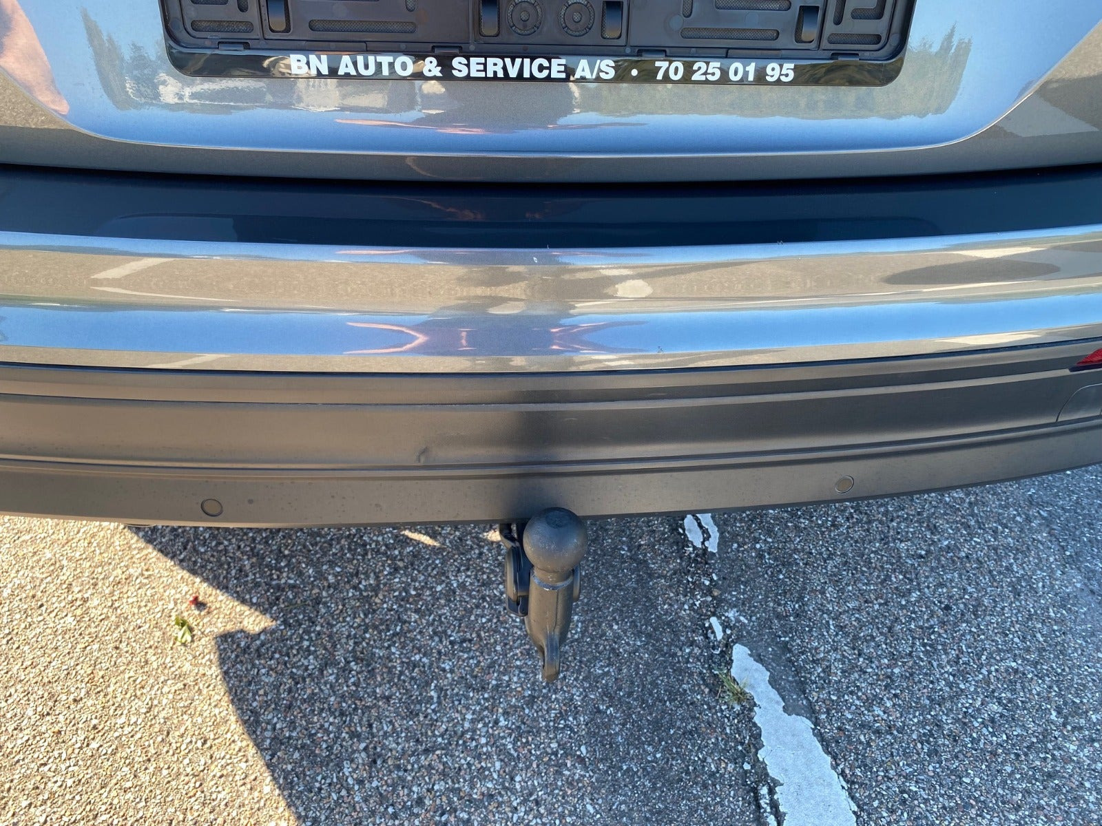 Grå VW Tiguan fra 2019
