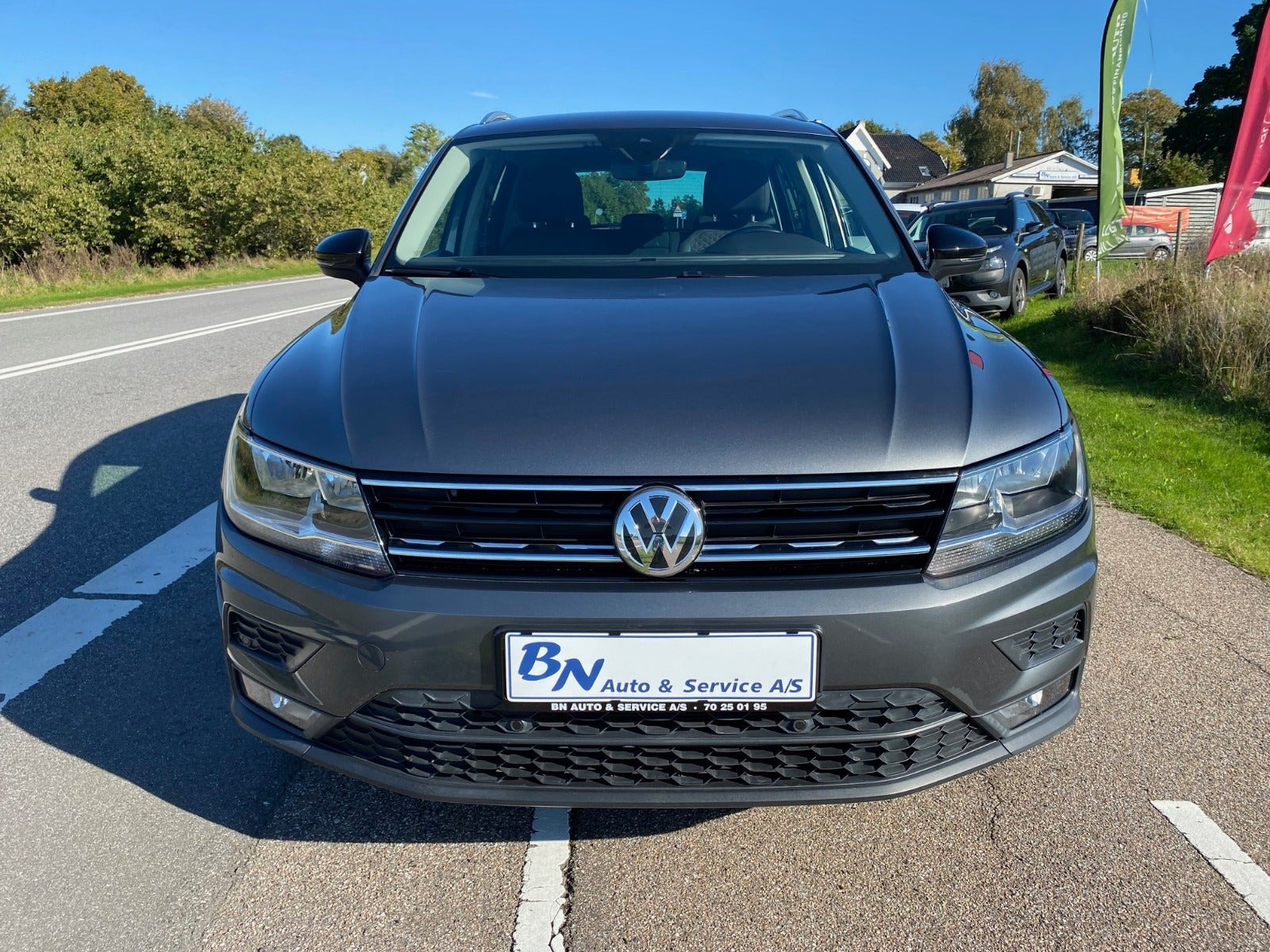 Grå VW Tiguan fra 2019