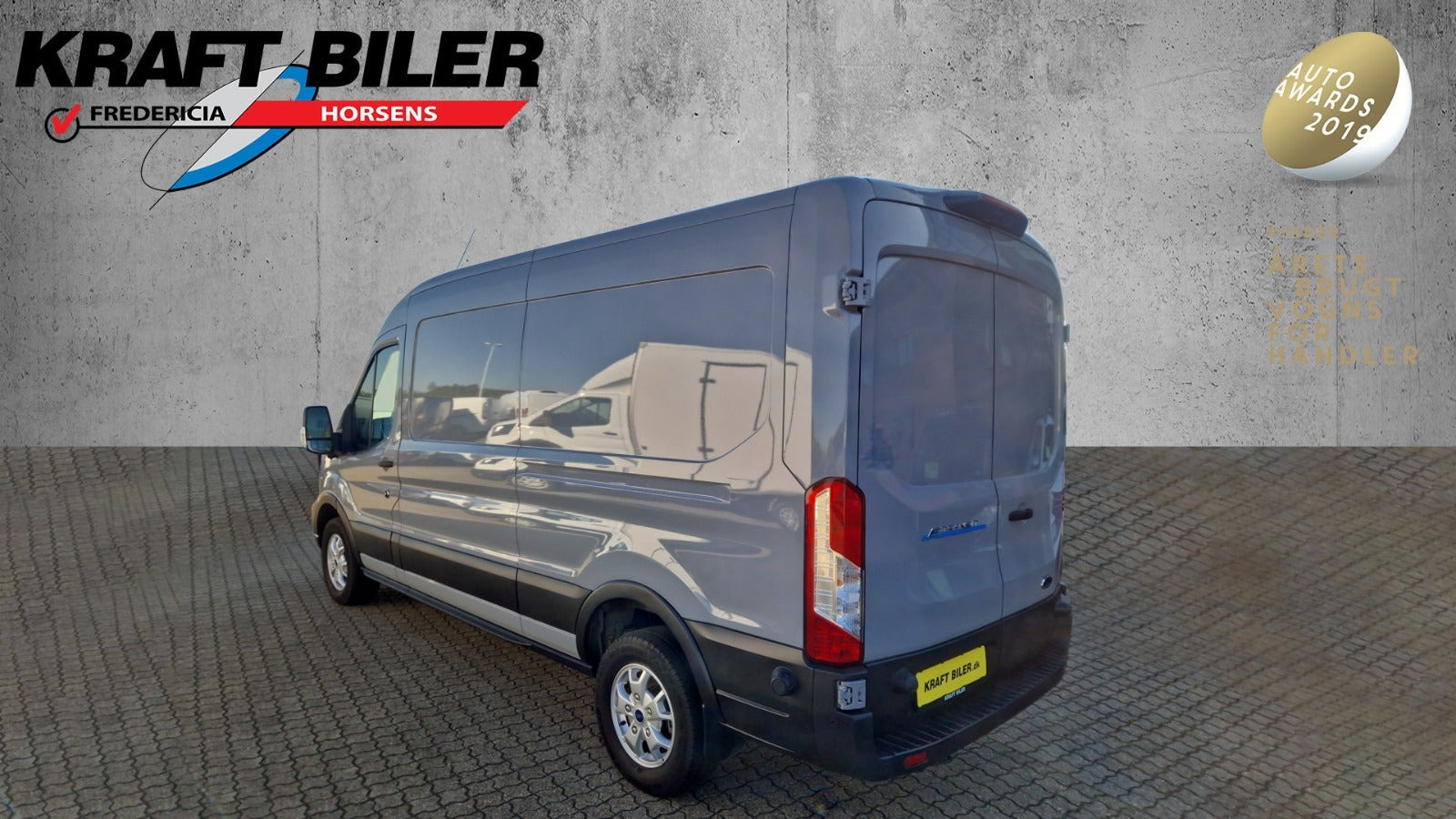 Grå Ford E-Transit 350 L3 Van fra 2024