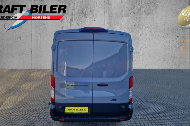 Grå Ford E-Transit 350 L3 Van fra 2024