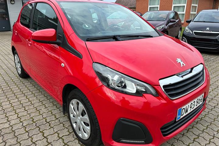 Rød Peugeot 108 fra 2015
