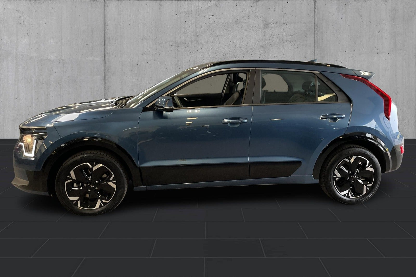 Blå Kia Niro fra 2024
