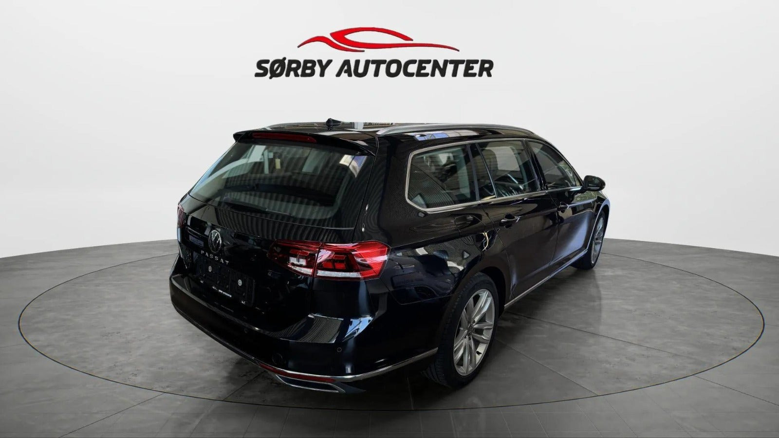 Sort VW Passat fra 2022