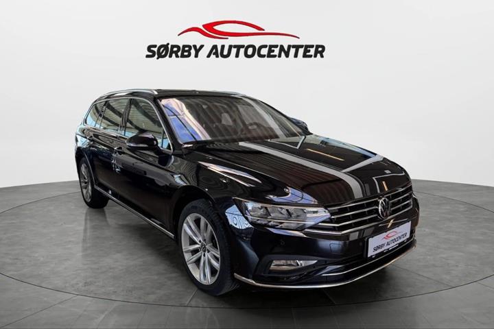 Sort VW Passat fra 2022