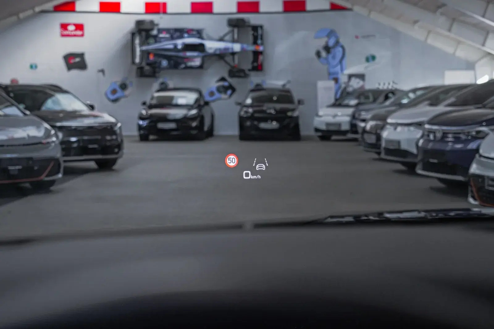 Grå Audi e-tron fra 2022
