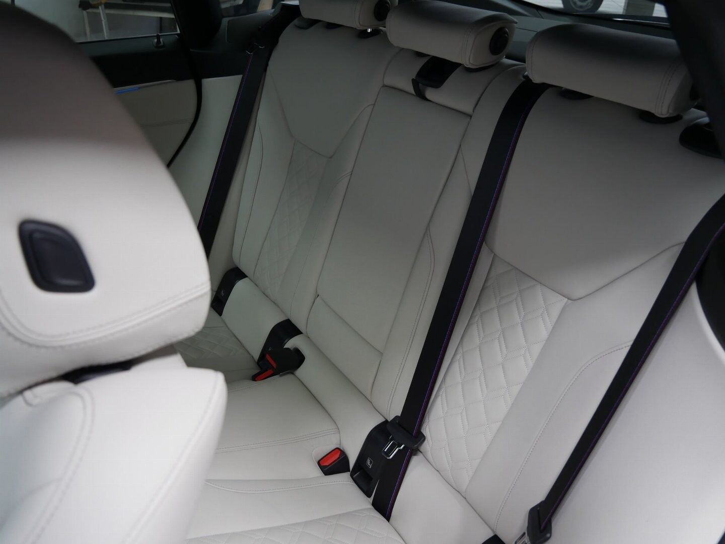 undefined BMW i4 fra 2025
