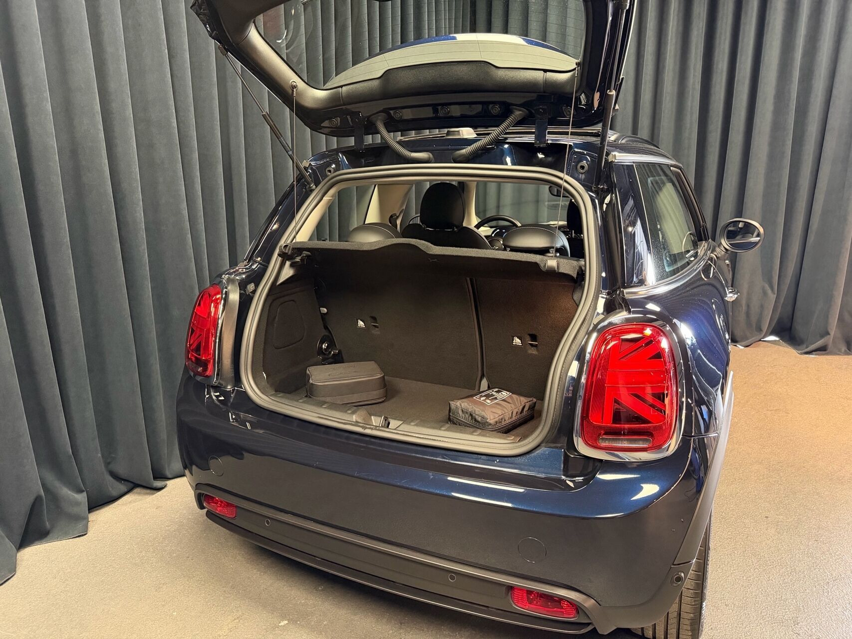 Sort Mini Cooper fra 2021