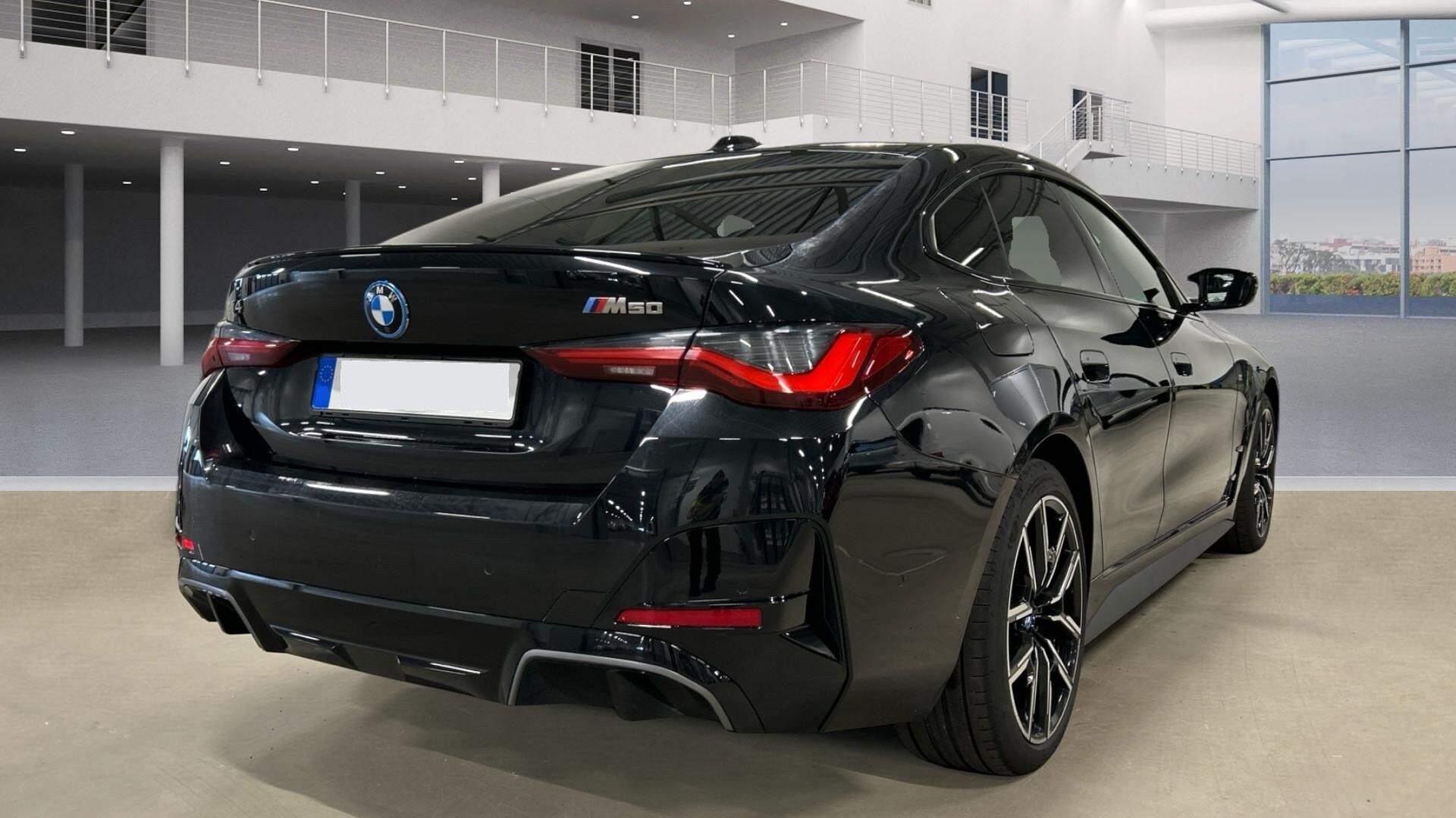 Sort BMW i4 fra 2024
