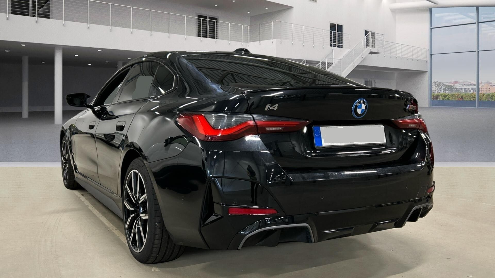 Sort BMW i4 fra 2024