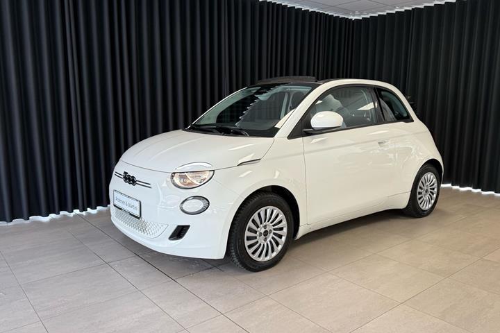 Hvid Fiat 500e fra 2023
