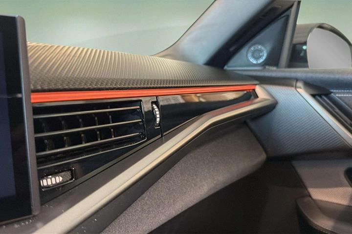 Kobber Opel Grandland fra 2025