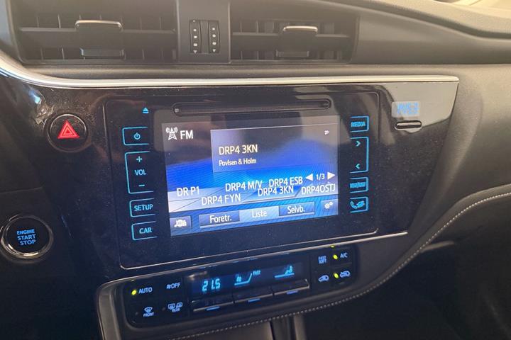 Sølv Toyota Auris fra 2018