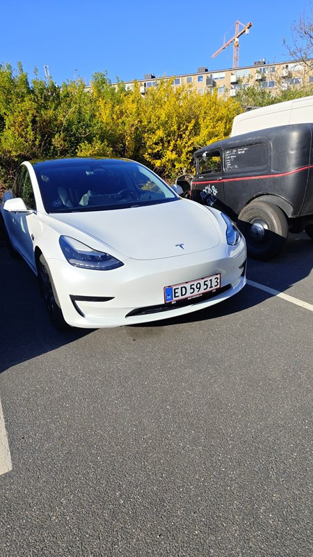 Tesla Model 3 325 kW