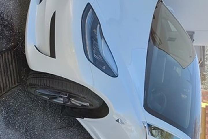 undefined Tesla Model 3 fra 2020